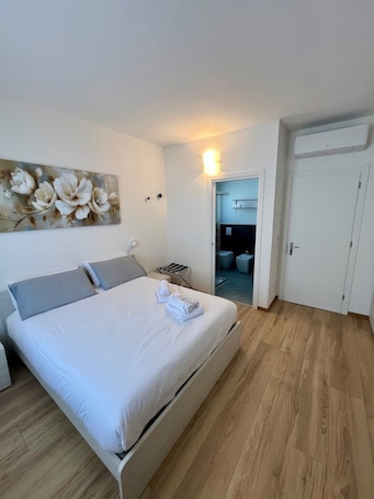 1 bedroom, iron/ironing board, WiFi, bed sheets. Cecia's House ROOM 3