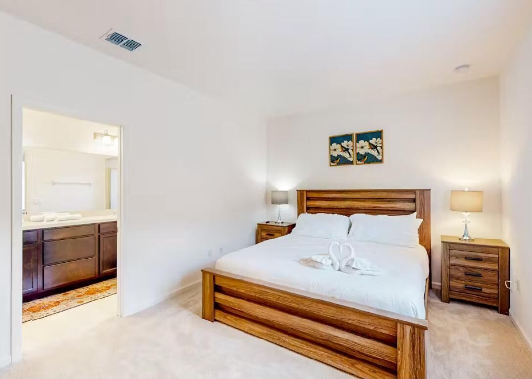 3 soverom, strykejern/-brett, wi-fi og sengetøy