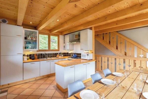 تناول الطعام