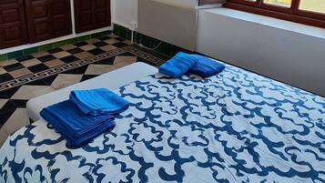 8 chambres, Wi-Fi gratuit, draps fournis