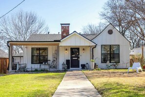 Exterior - Upscale 3BR w/ Yard Games + Heated Pool + Hot Tub (Dallas)