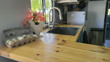 Microwave, oven, stovetop, dishwasher