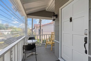 Property grounds - Stylish LA Retreat in a Tranquil Neighborhood (Los Angeles)