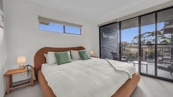 2 bedrooms, iron/ironing board, Internet, bed sheets