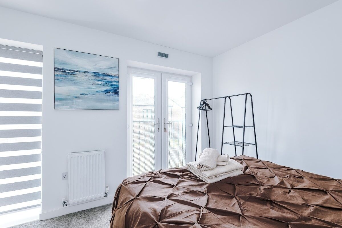 2 bedrooms, iron/ironing board, free WiFi, bed sheets