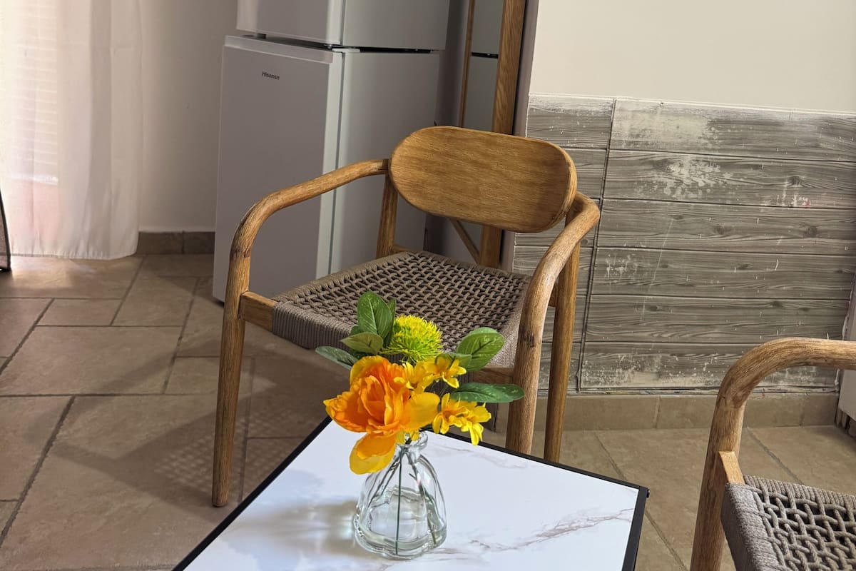 Double Room, Garden View | WiFi (free), bed sheets
