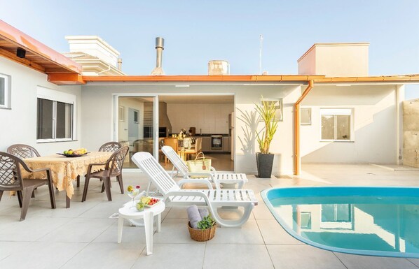 Casa família, 3 quartos, vista para a piscina | Terraço/pátio