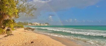 Queen Of Hearts - 5minutes walk to beautiful beaches