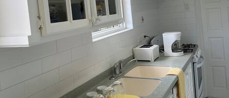 Micro-ondas, fogão, cooktop