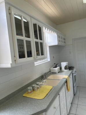 Microwave, oven, stovetop