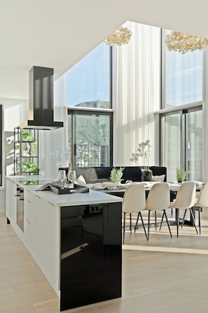 Luxury Duplex, Ocean View | Living area