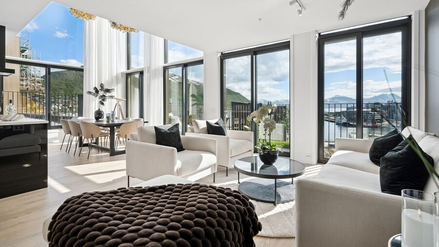 TotalApartments Northern Lights Penthouse