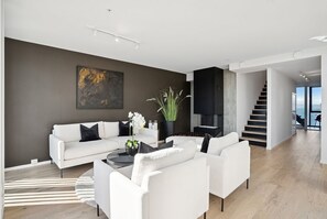 Dúplex de lujo, vista al océano | Tabla de planchar con plancha y wifi gratis 