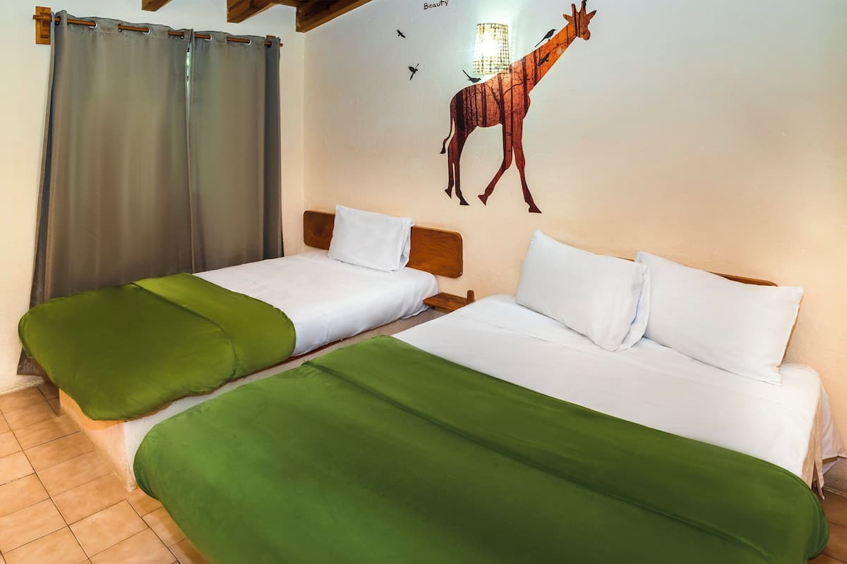 Dreibettzimmer | Kostenloses WLAN, Bettwäsche