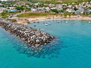 Beach - Casa Colonial / Sleeps 2 / Walk to Beach (1 min.) (Aguadilla)