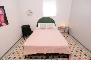 3 bedrooms, free WiFi, bed sheets