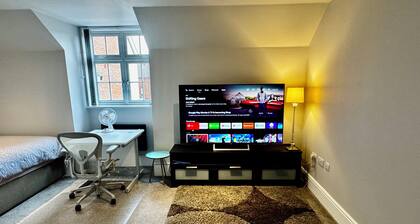 Modern Guest House in Devizes Quiet and Pleasant Location