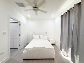 2 bedrooms, iron/ironing board, WiFi, bed sheets