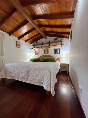 2 dormitoris, planxa i posts de planxar, wifi gratuïta i roba de llit