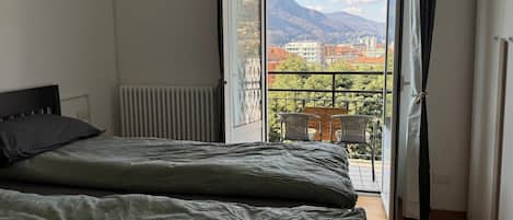 1 habitación, wifi gratis y ropa de cama