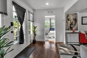 4 chambres, fer et planche à repasser, Wi-Fi, literie fournie