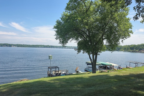 Guests have access to a dock, sliding board, deck, life jackets and two kayaks.