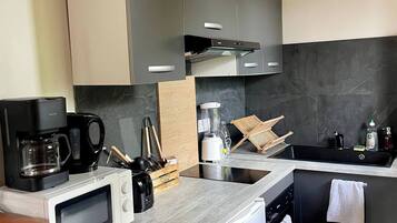 Microondas, horno y parrilla de estufa