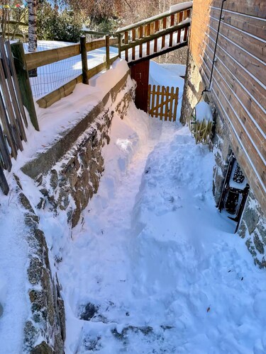 Chalet style apartment - edge of the forest - 6 people - 4km from Font Romeu