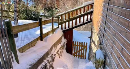 Chalet style apartment - edge of the forest - 6 people - 4km from Font Romeu