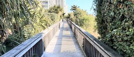 Enceinte de lâhĂ©bergement