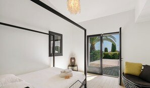 7 bedrooms, iron/ironing board, internet, bed sheets - La Villa rose, swimming pool, table soccer, table tennis, Super Cannes (Vallauris)