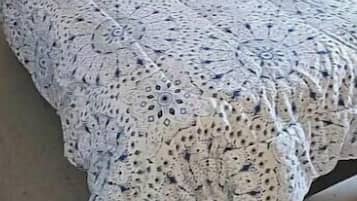 4 bedrooms, Internet, bed sheets