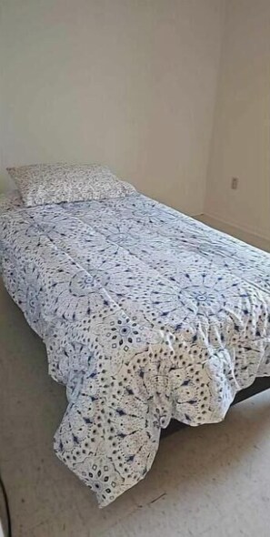 Internet, bed sheets