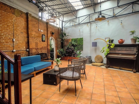 Sala de estar en el lobby