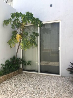 تفاصيل الفندق من الخارج