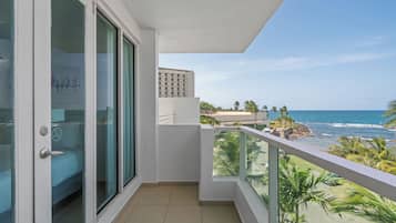 Studio, 2 Double Beds, Balcony, Sea View | Terrace/patio