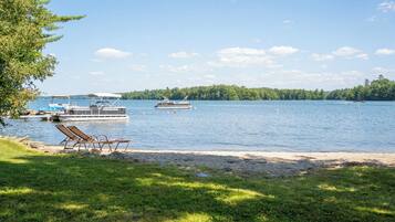 Sun-loungers, beach towels