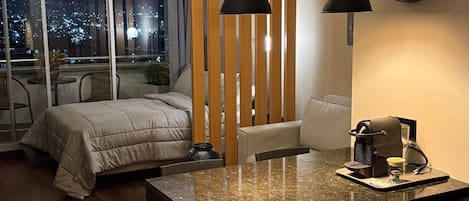 1 bedroom, in-room safe, desk, iron/ironing board