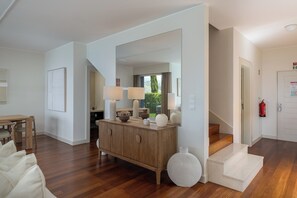 Interior - Vila Venusta – Tranquility and Views, in Calheta (Arco da Calheta)