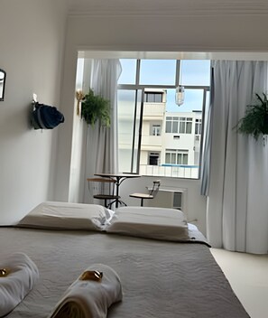 1 chambre, fer et planche à repasser, accès Internet, draps fournis