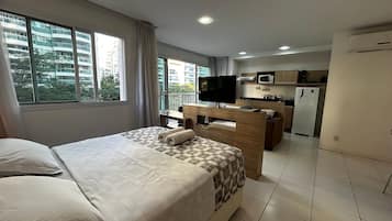 1 sovrum, strykjÀrn/strykbrÀda, internet och sÀngklÀder