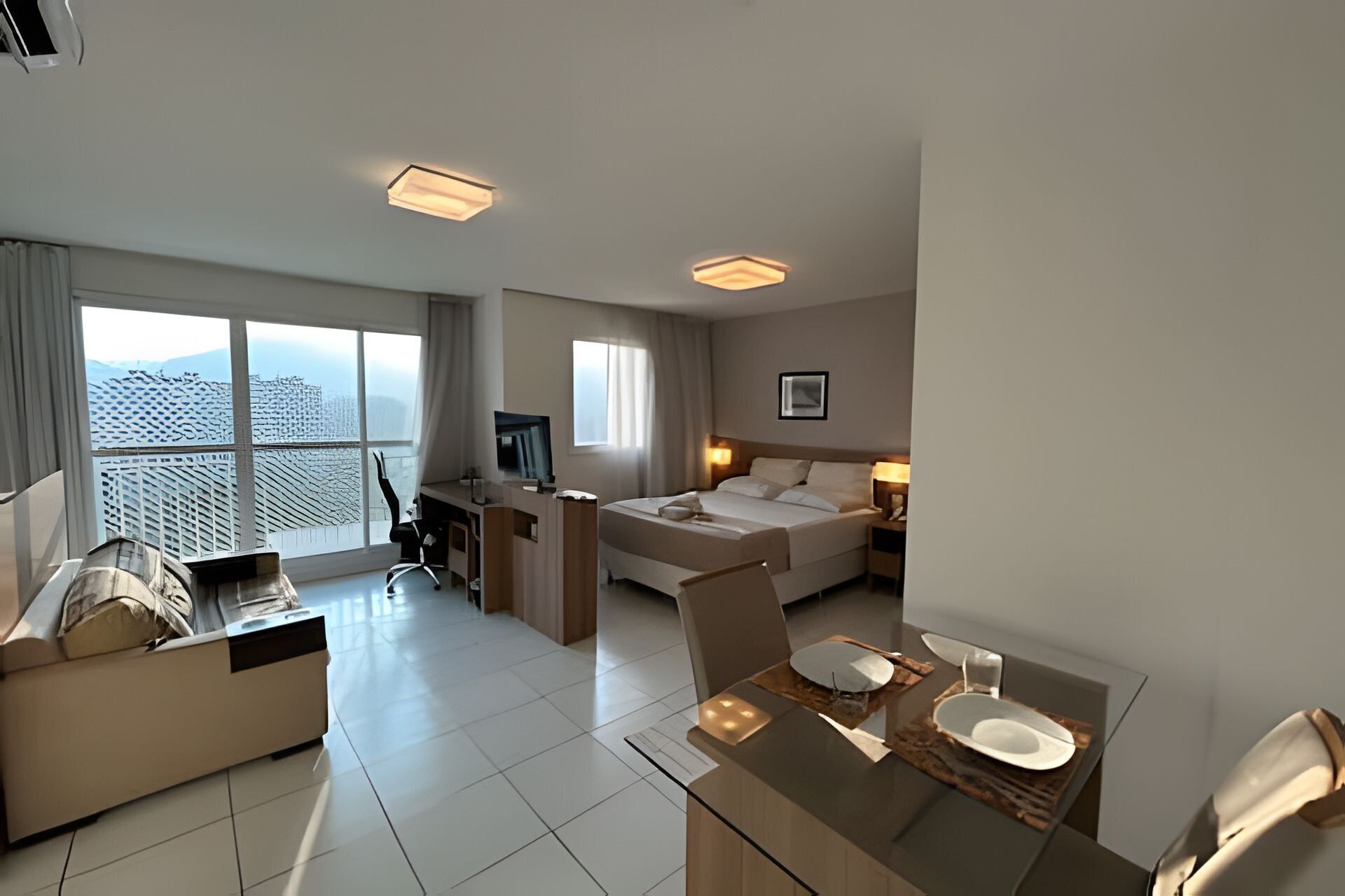 1 habitación, tabla de planchar con plancha, internet y ropa de cama 