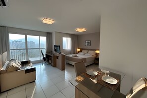 1 bedroom, iron/ironing board, internet, bed sheets