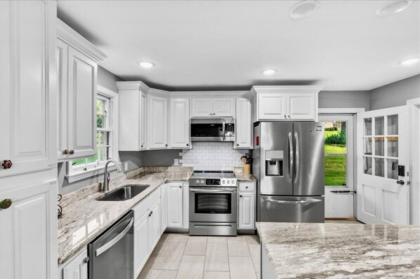 Microwave, oven, stovetop, dishwasher