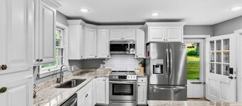 Spacious 4 bedroom, 4 bathroom home with lots of fun to offer for everyone