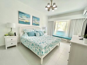 2 soverom, safe på rommet, skrivebord og strykejern/-brett