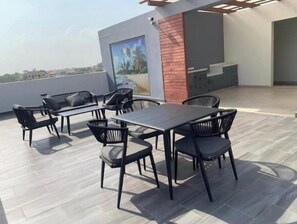 屋外ダイニングエリア