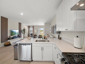 Microwave, oven, stovetop, dishwasher