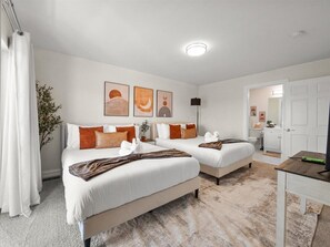 2 bedrooms, iron/ironing board, WiFi, bed sheets