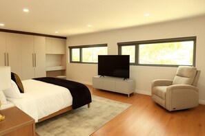 4 Schlafzimmer, Bügeleisen/Bügelbrett, Internetzugang, Bettwäsche